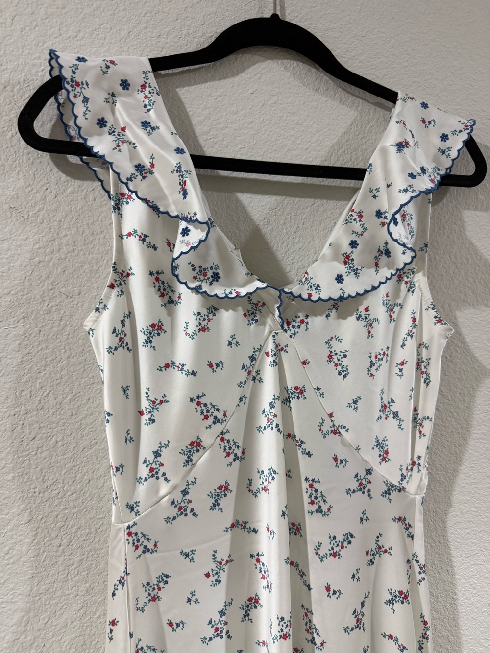 NWT Caroline Constas White Maxi Dress w/ Navy Floral embroidery silky ruffles - Picture 9 of 10